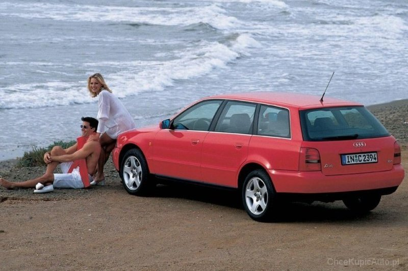Got that bitch an Avant, bitches love Avants.